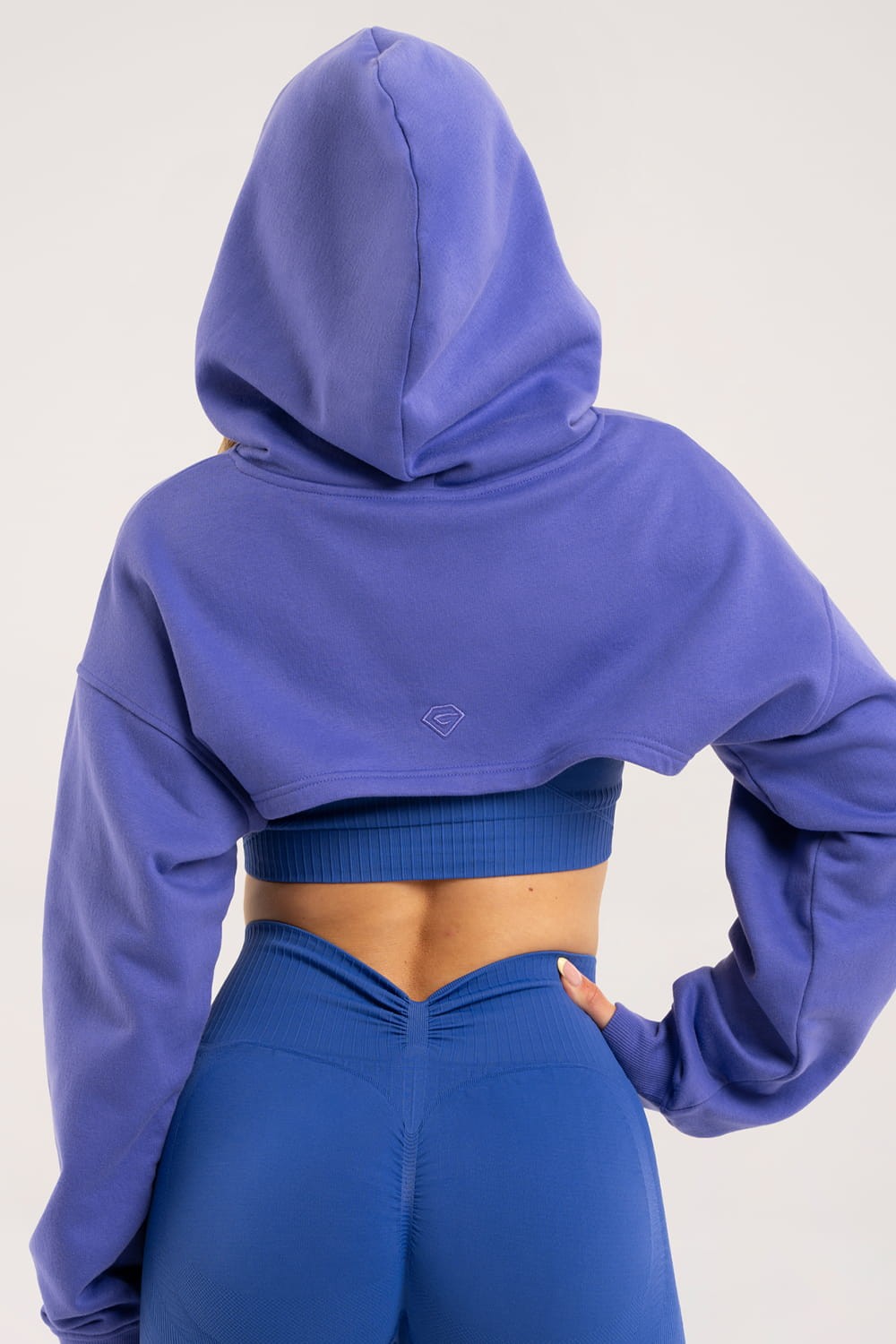 BLUZA CUT OUT