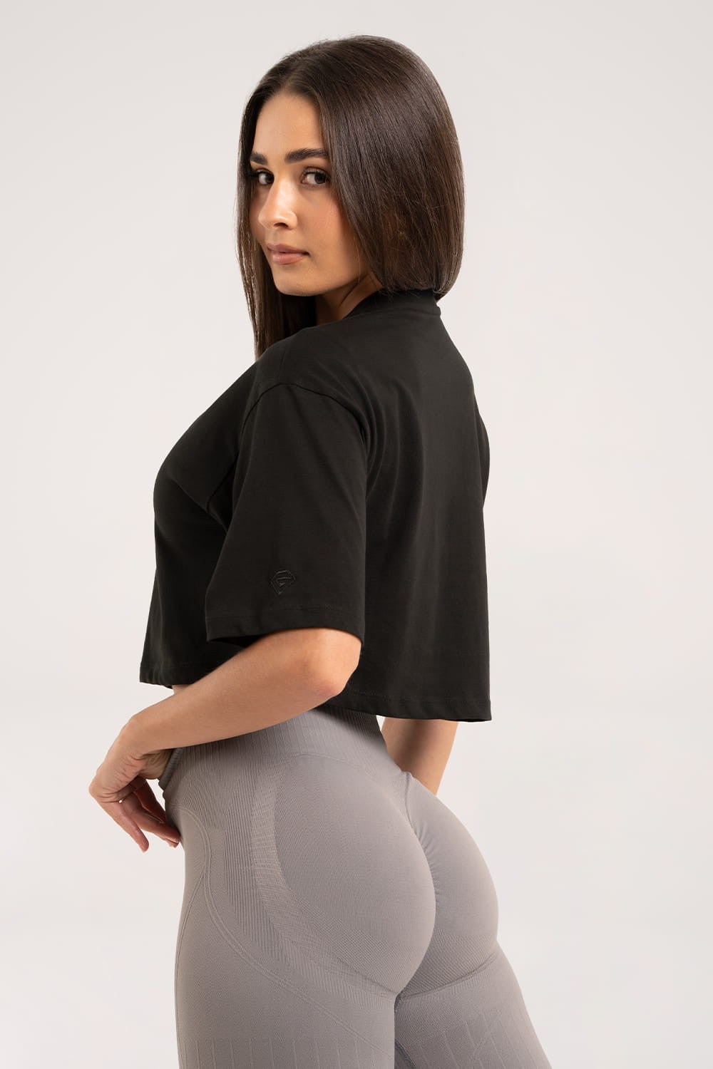 T-SHIRT CROP